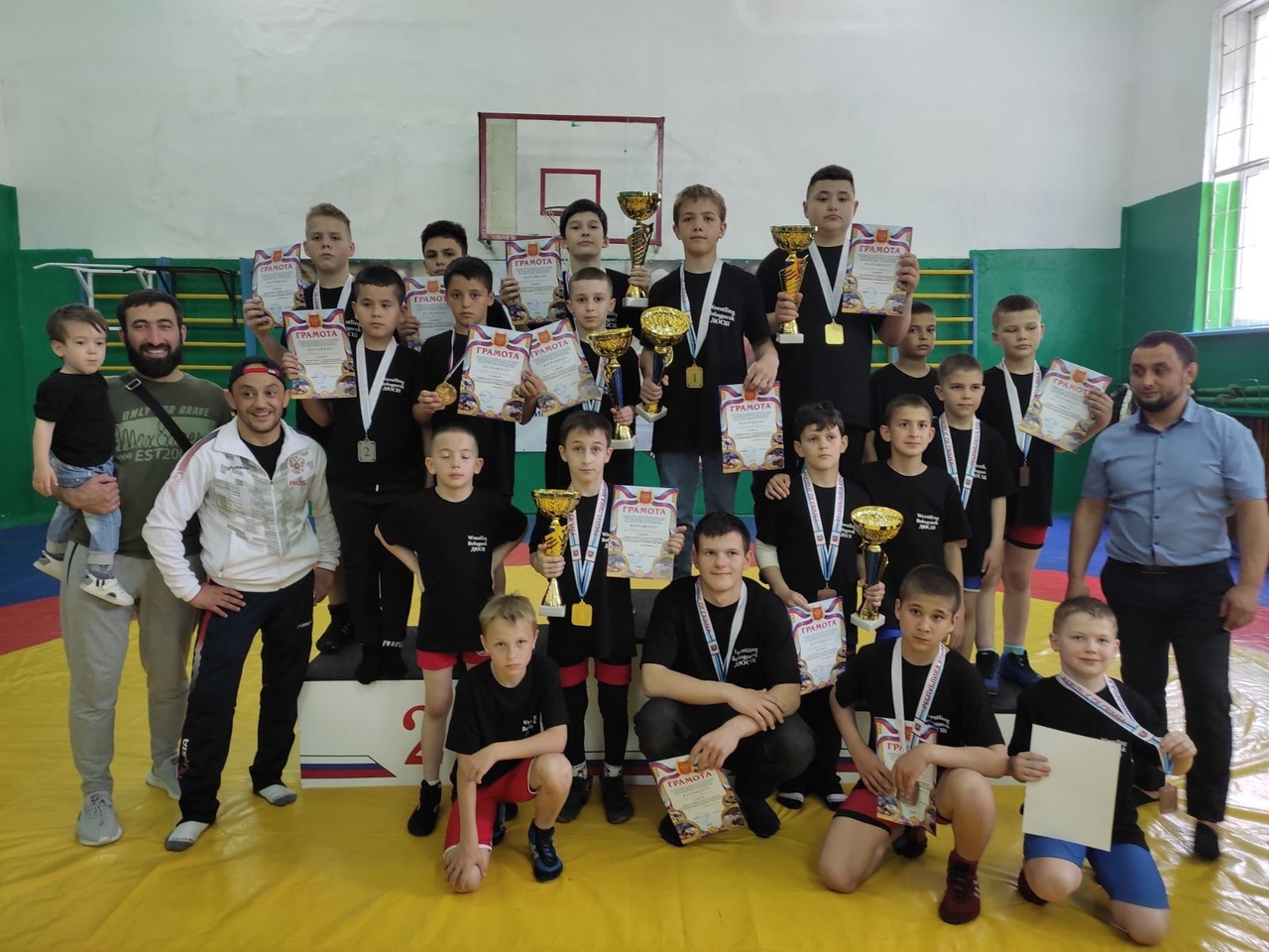 дзюдо. художественная гимнастика дети. детско - юношеская спортивная школа петровская.